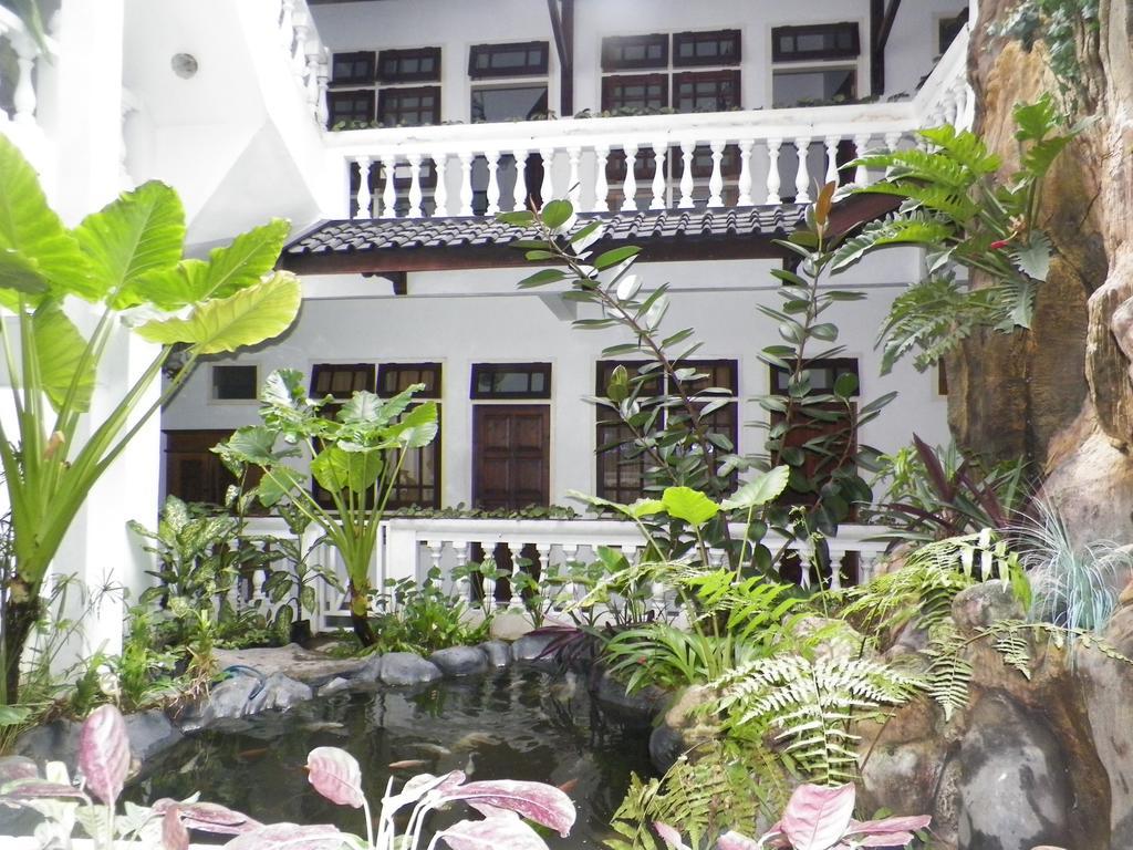 Bladok Hotel & Restaurant Yogyakarta Exterior foto